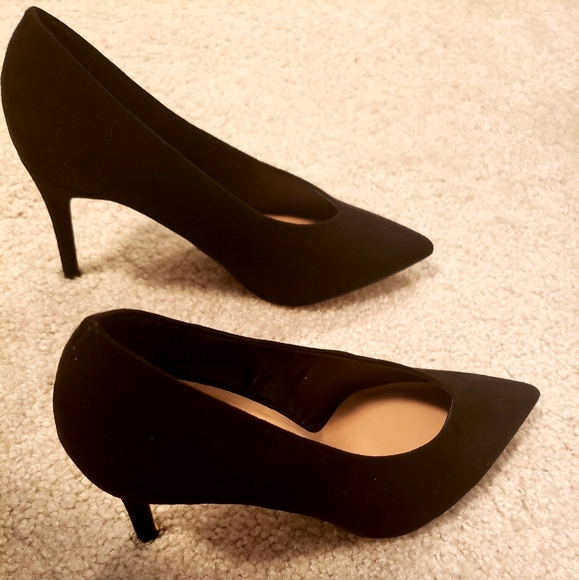 Heels - Picture 1 of 2